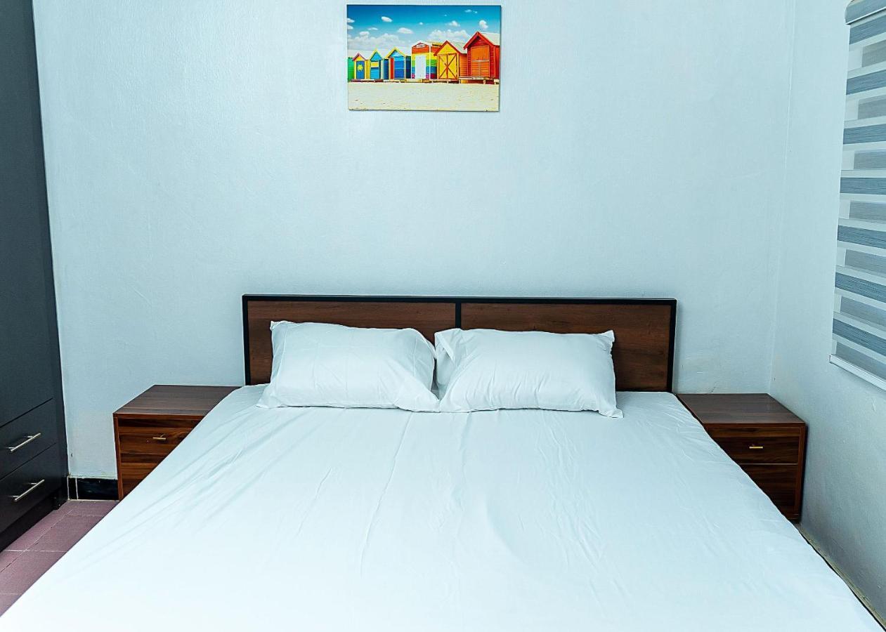 Palm Heights Apartments - Omole Phase 1, อีเคจา ภายนอก รูปภาพ