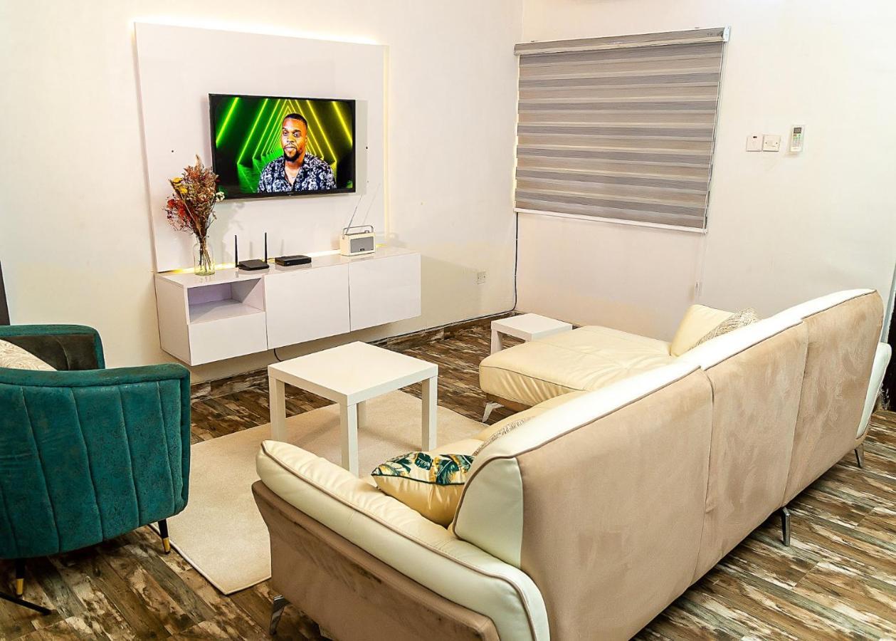 Palm Heights Apartments - Omole Phase 1, อีเคจา ภายนอก รูปภาพ